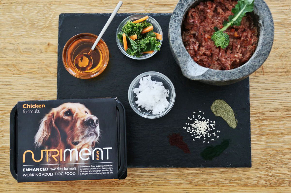 Voff Premium Pet Food's brand Nutriment