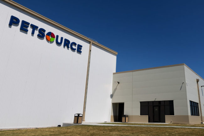 Scoular created its Petsource facility to serve as a one-stop shop for freeze-dried production