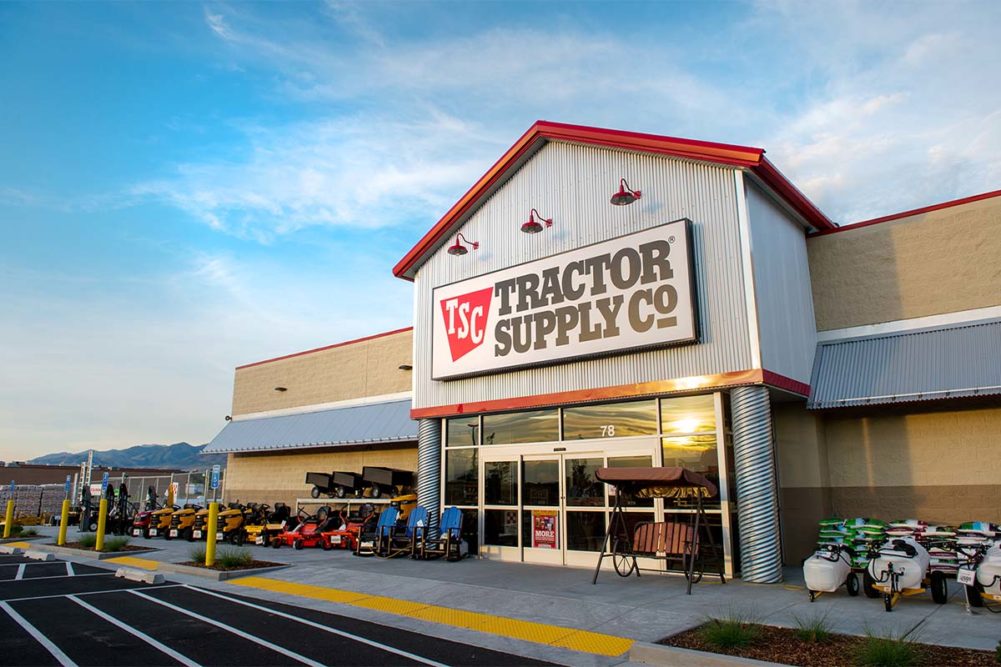 Tractor Supply celebrates 500th "Project Fusion" store remodel