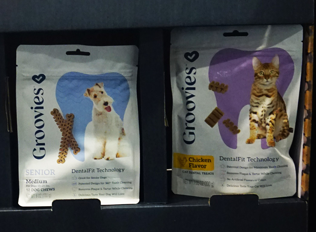 Groovies dental treats for cats