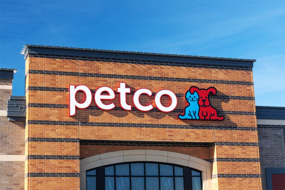Petco closes IPO, begins trading on NASDAQ