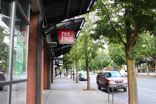 Pet Pros' Washington stores acquired by EarthWise Pet franchisees