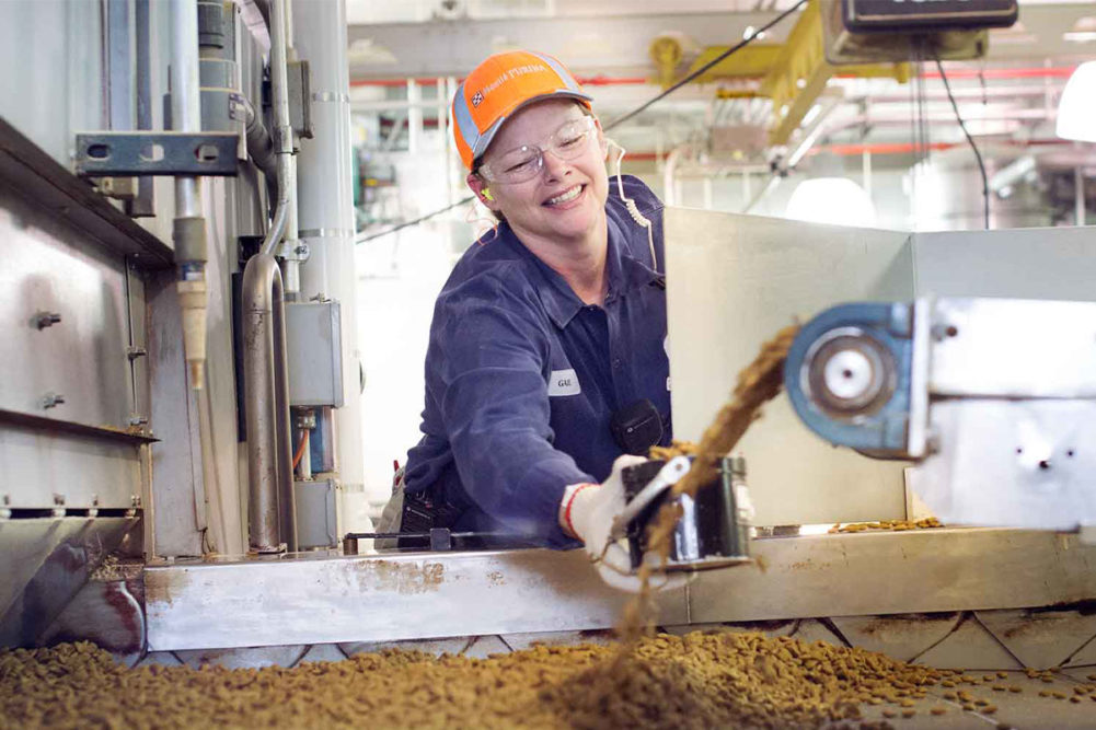 Purina hosts Women in Manufacturing Day in Iowa to encourage, educate and empower