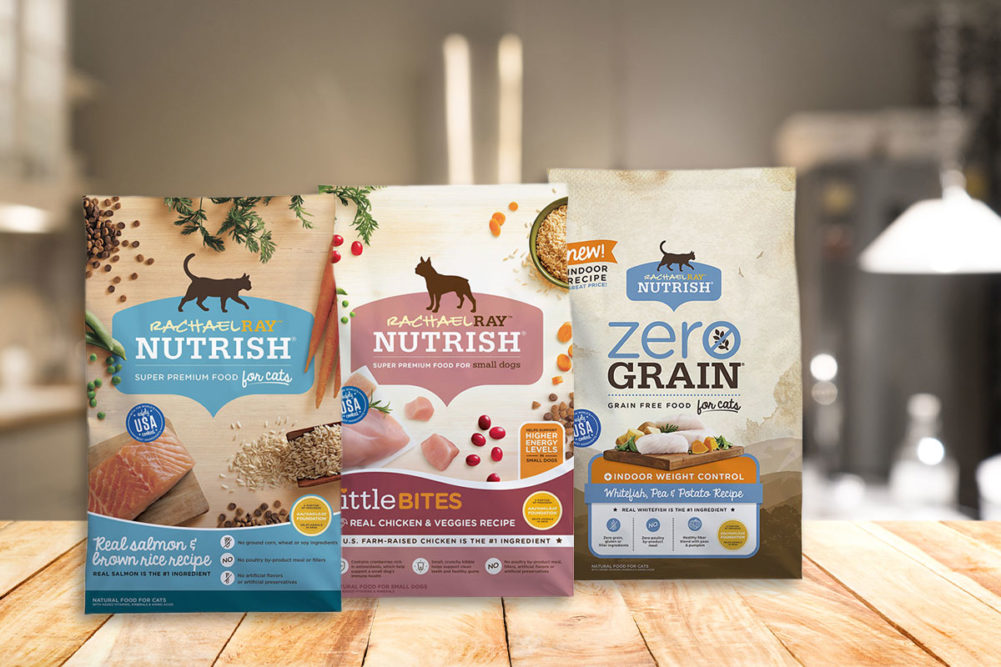 Nutrish dog and cat food products on kitchen counter (©STOCKR - STOCK.ADOBE.COM)