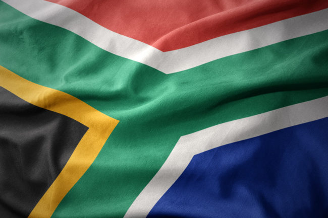 South Africa flag (©STOCKR - STOCK.ADOBE.COM)